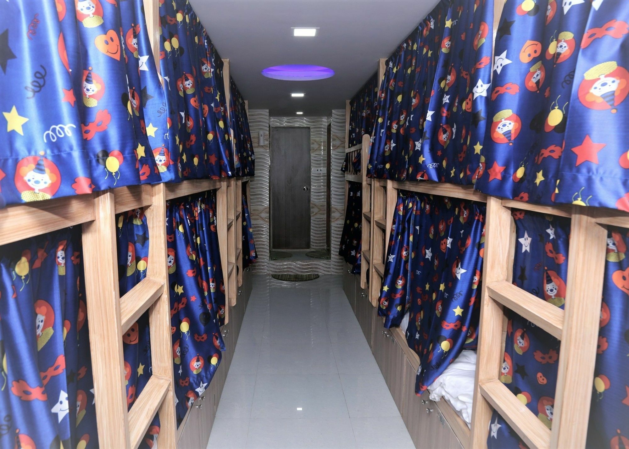 Delta Dormitory Mumbai Bagian luar foto